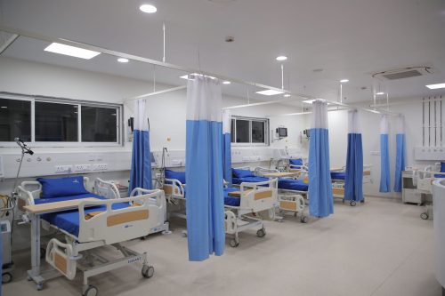 Best hospital in Ahmedabad with modern ward room